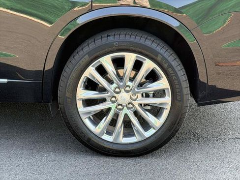 Used 2023 Cadillac XT6 Premium Luxury w/ LPO, Floor Liner Package AWD/4WD image 10