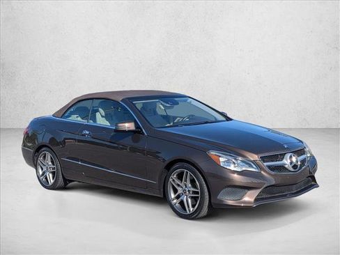 Used 2015 Mercedes-Benz E 400 Cabriolet image 3