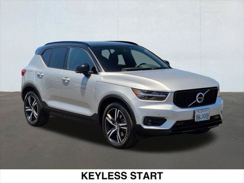 Used 2019 Volvo XC40 T5 R-Design AWD/4WD image 7