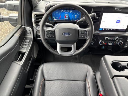 New 2025 Ford F250 Lariat w/ Black Appearance Package image 18