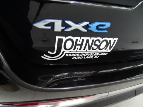 Certified 2024 Jeep Grand Cherokee Limited 4xe w/ Trailer Tow Package AWD/4WD image 28