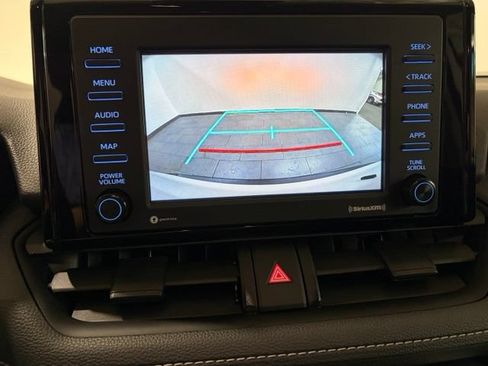 Used 2022 Toyota RAV4 LE AWD/4WD image 19