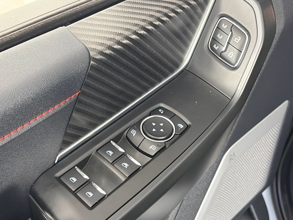 Used 2025 Ford F150 Raptor AWD/4WD image 25