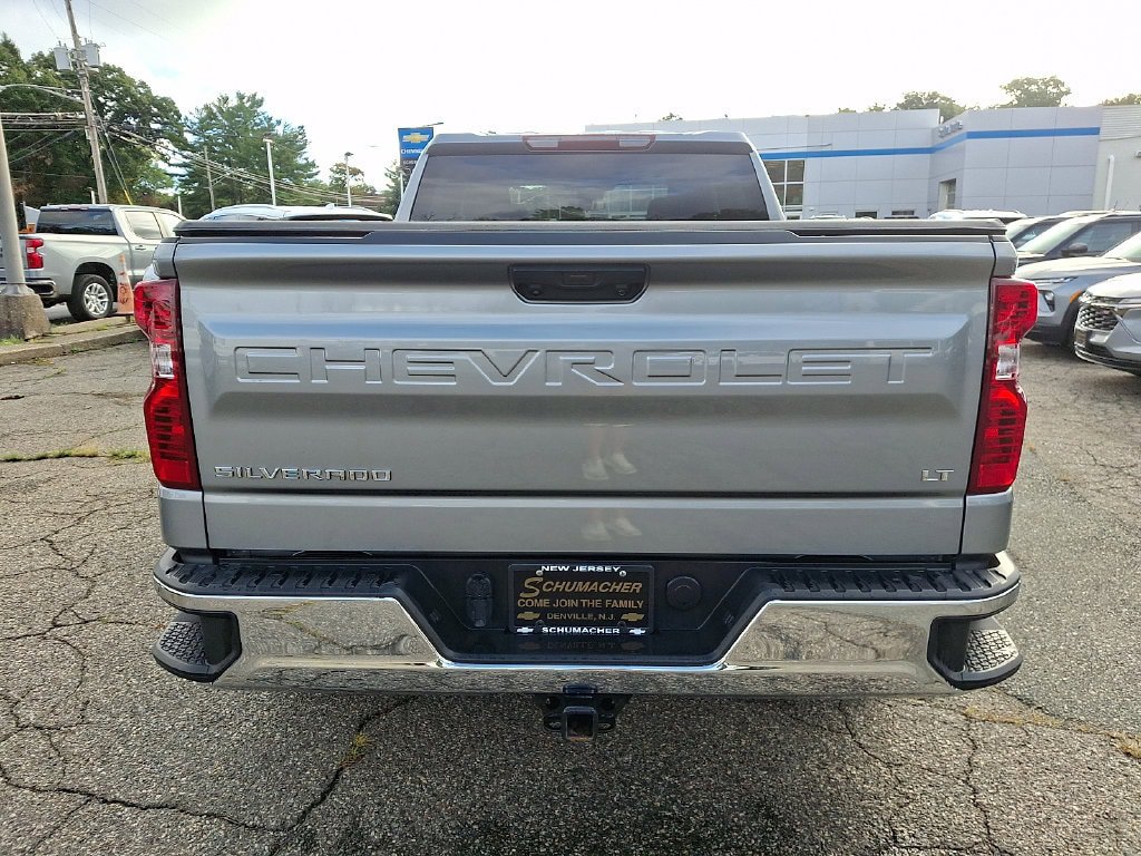Used 2023 Chevrolet Silverado 1500 LT AWD/4WD image 6