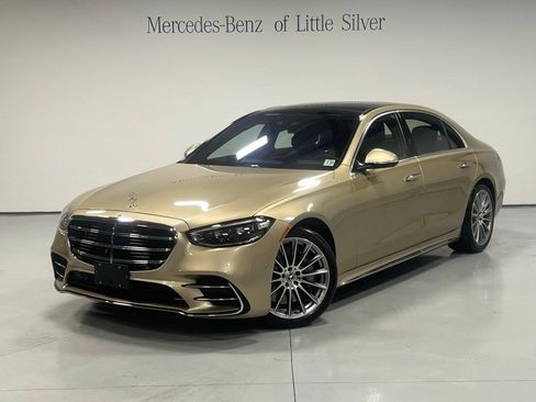 Used 2022 Mercedes-Benz S 580 4MATIC Sedan image 1