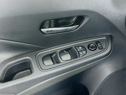 Used 2024 Nissan Versa SV FWD image 15