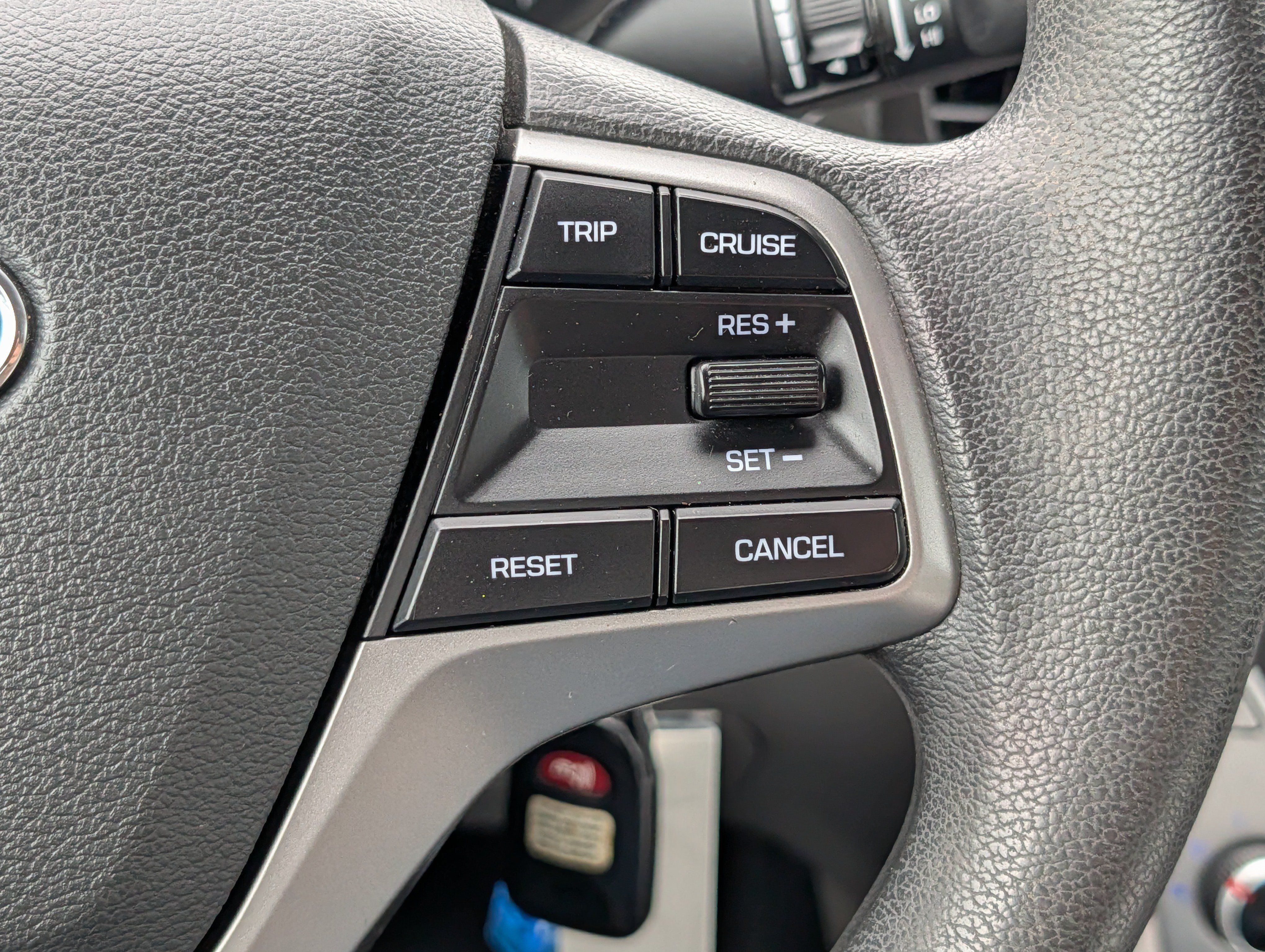 Used 2017 Hyundai Elantra SE FWD image 28