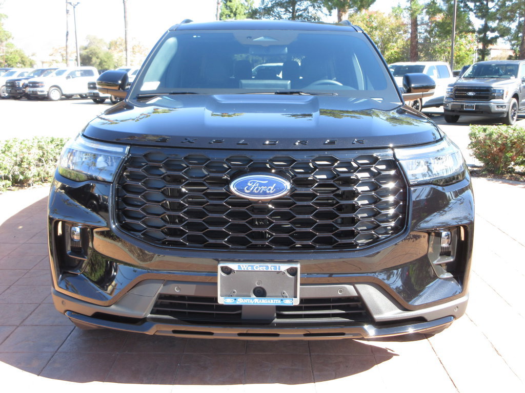 Used 2026 Ford Explorer ST-Line w/ Premium Package RWD image 8
