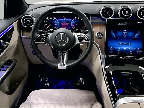 Used 2026 Mercedes-Benz GLC 300 4MATIC image 6