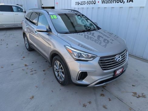 Used 2018 Hyundai Santa Fe SE AWD/4WD image 10