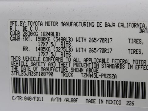 Used 2025 Toyota Tacoma TRD Off-Road AWD/4WD image 40