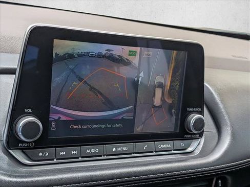 Used 2022 Nissan Rogue SL AWD/4WD image 12
