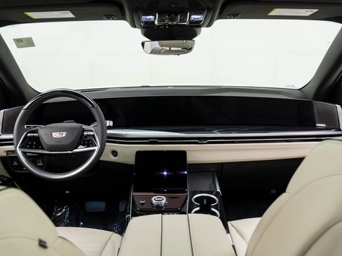 Certified 2025 Cadillac Escalade ESV Sport w/ LPO, ONYX Package image 15