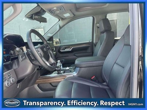 Used 2025 Chevrolet Silverado 1500 LT Trail Boss w/ Convenience Package II image 16