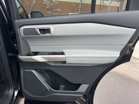 Used 2023 Ford Explorer XLT w/ Equipment Group 202A image 13