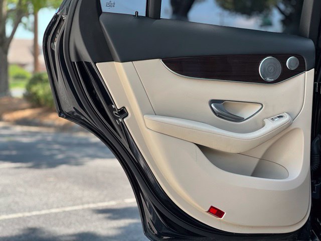 Used 2019 Mercedes-Benz GLC 300 image 14