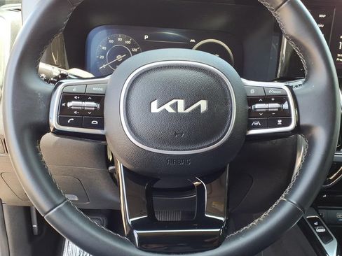Certified 2023 Kia Sorento SX FWD image 23