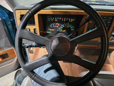 Used 1993 GMC Sierra 1500 2WD Regular Cab image 32