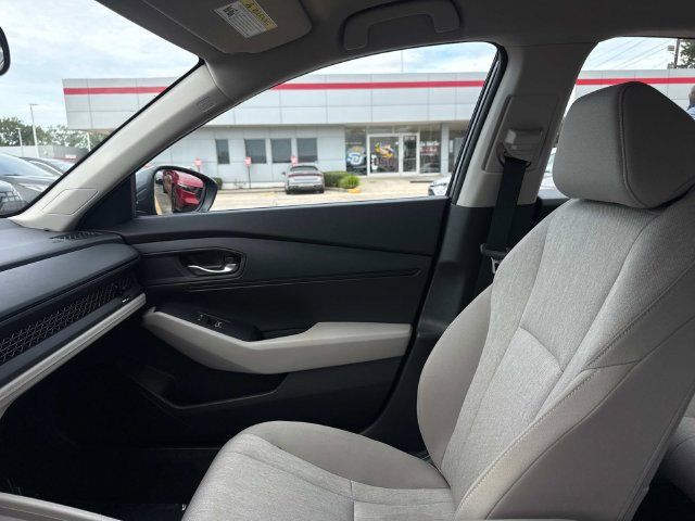 Used 2023 Honda Accord LX image 18