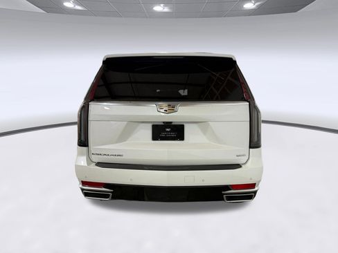 Certified 2024 Cadillac Escalade ESV Premium Luxury Platinum AWD/4WD image 8