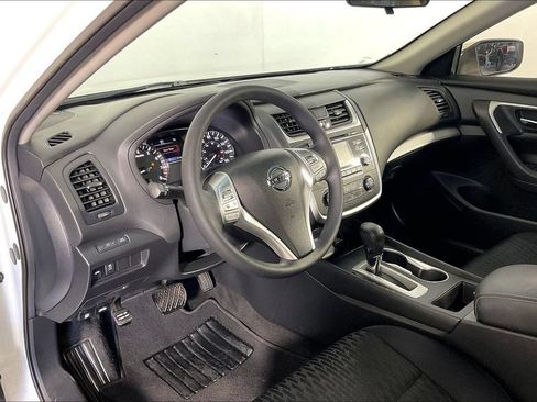 Used 2018 Nissan Altima 2.5 S w/ S Convenience Package FWD image 15