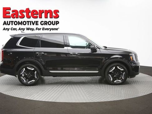 Used 2025 Kia Telluride S AWD/4WD image 45