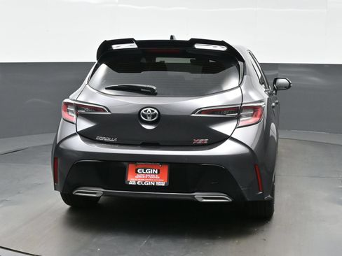 Used 2022 Toyota Corolla XSE FWD image 5