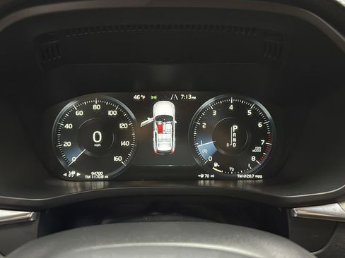 Used 2018 Volvo XC60 T6 Inscription w/ Convenience Package image 14