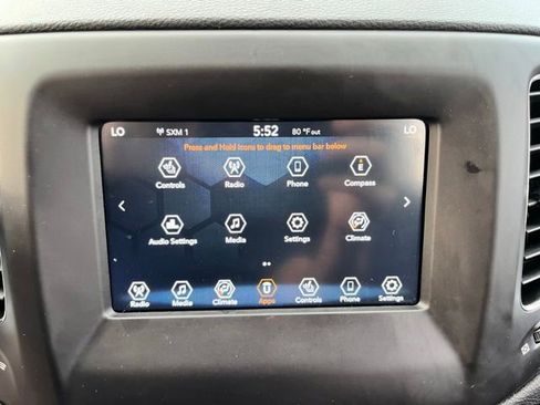 Used 2019 Jeep Compass Latitude w/ Cold Weather Group AWD/4WD image 32