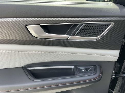 New 2026 Volkswagen Atlas Peak Edition AWD/4WD image 16