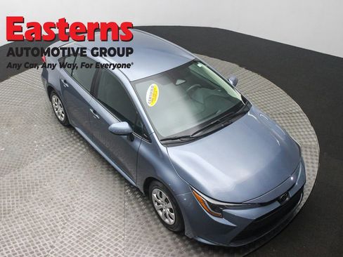 Used 2024 Toyota Corolla LE image 3