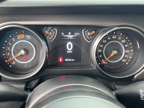 Used 2023 Jeep Wrangler Unlimited Sport AWD/4WD image 9