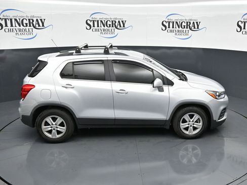 Used 2020 Chevrolet Trax LT image 16
