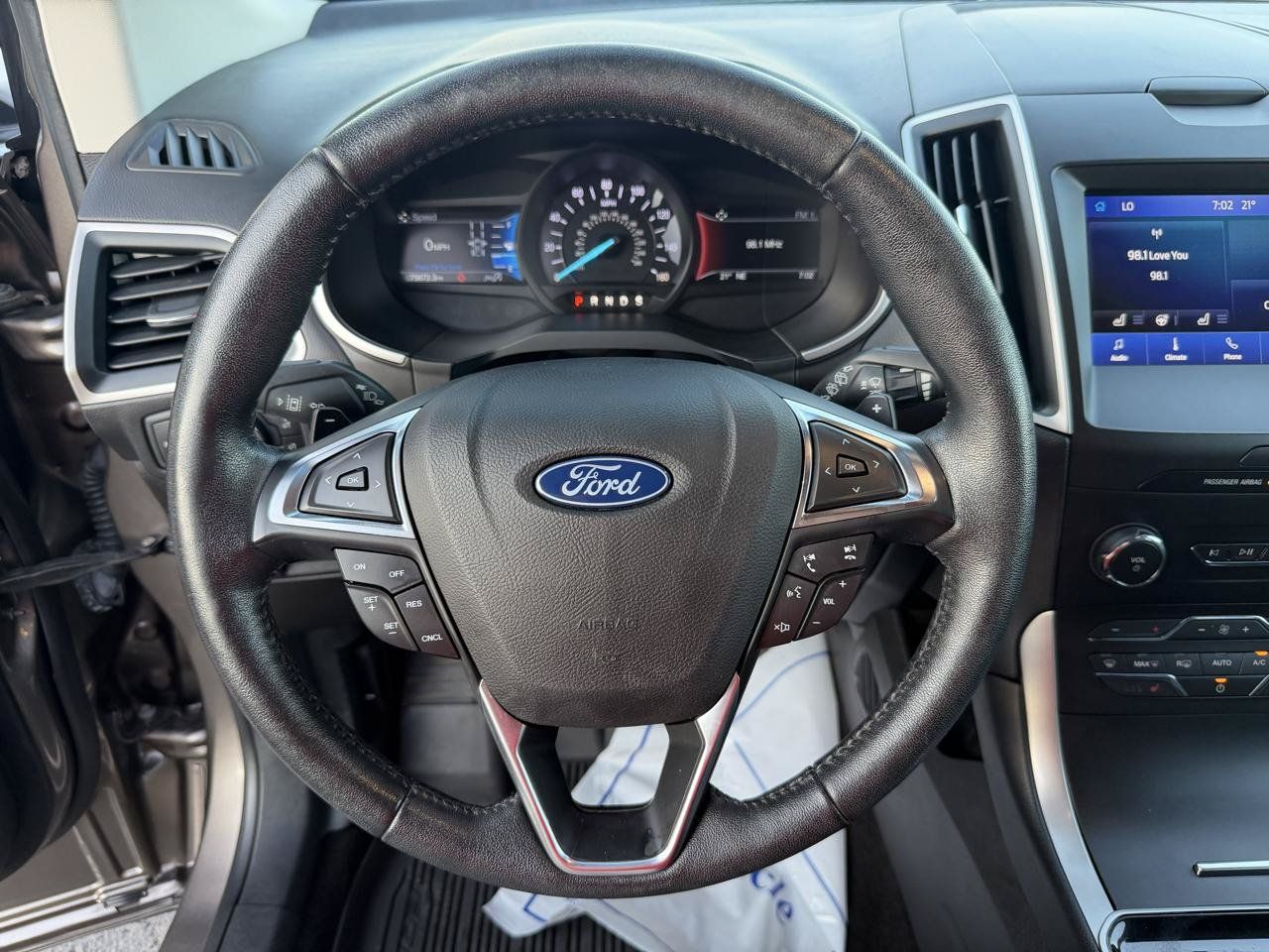 Used 2019 Ford Edge SEL w/ Cold Weather Package AWD/4WD image 26
