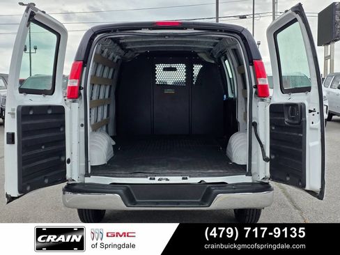 Used 2024 GMC Savana 2500 w/ Driver Convenience Package RWD image 7