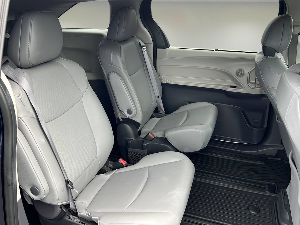 Certified 2024 Toyota Sienna XLE AWD/4WD image 19