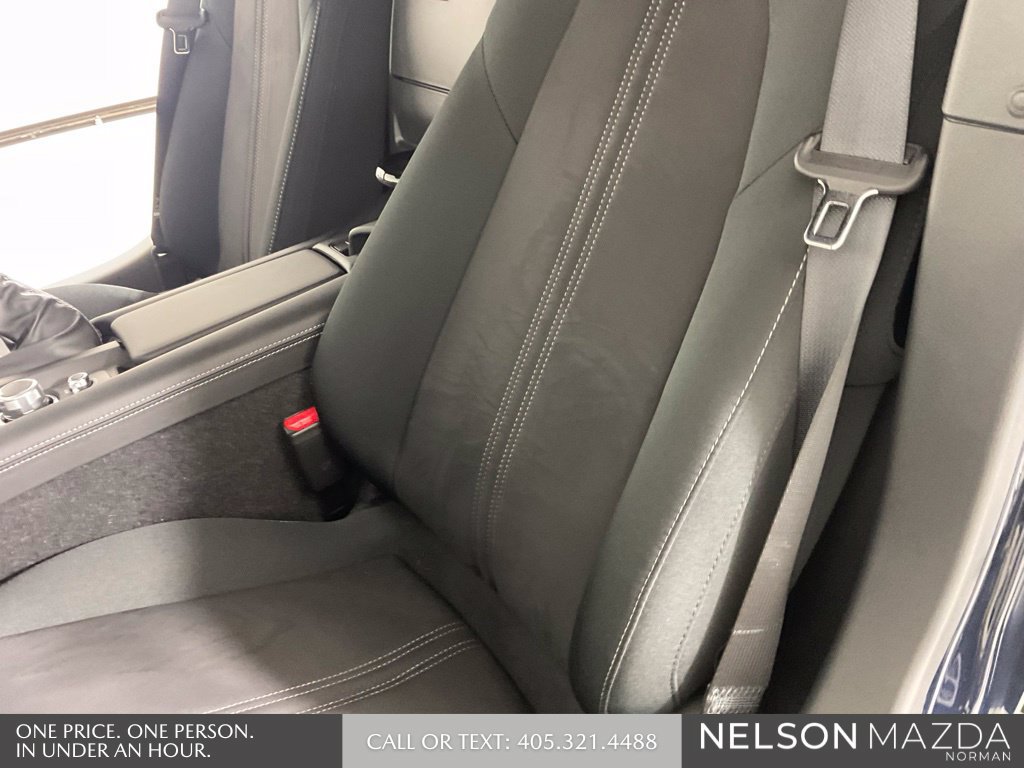 New 2026 MAZDA MX-5 Miata Club w/ Interior Package RWD image 17