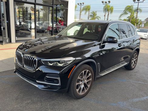 Used 2022 BMW X5 xDrive40i w/ Premium Package image 1