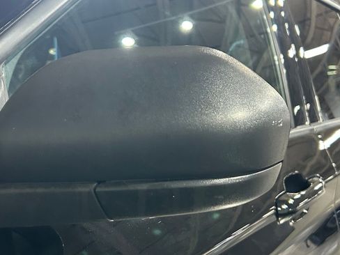 Used 2022 Ford Explorer XLT w/ Equipment Group 202A AWD/4WD image 22