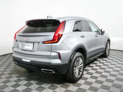 Used 2024 Cadillac XT4 Premium Luxury AWD/4WD image 3