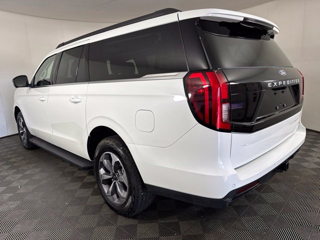 Used 2027 Ford Expedition Max Active AWD/4WD image 6
