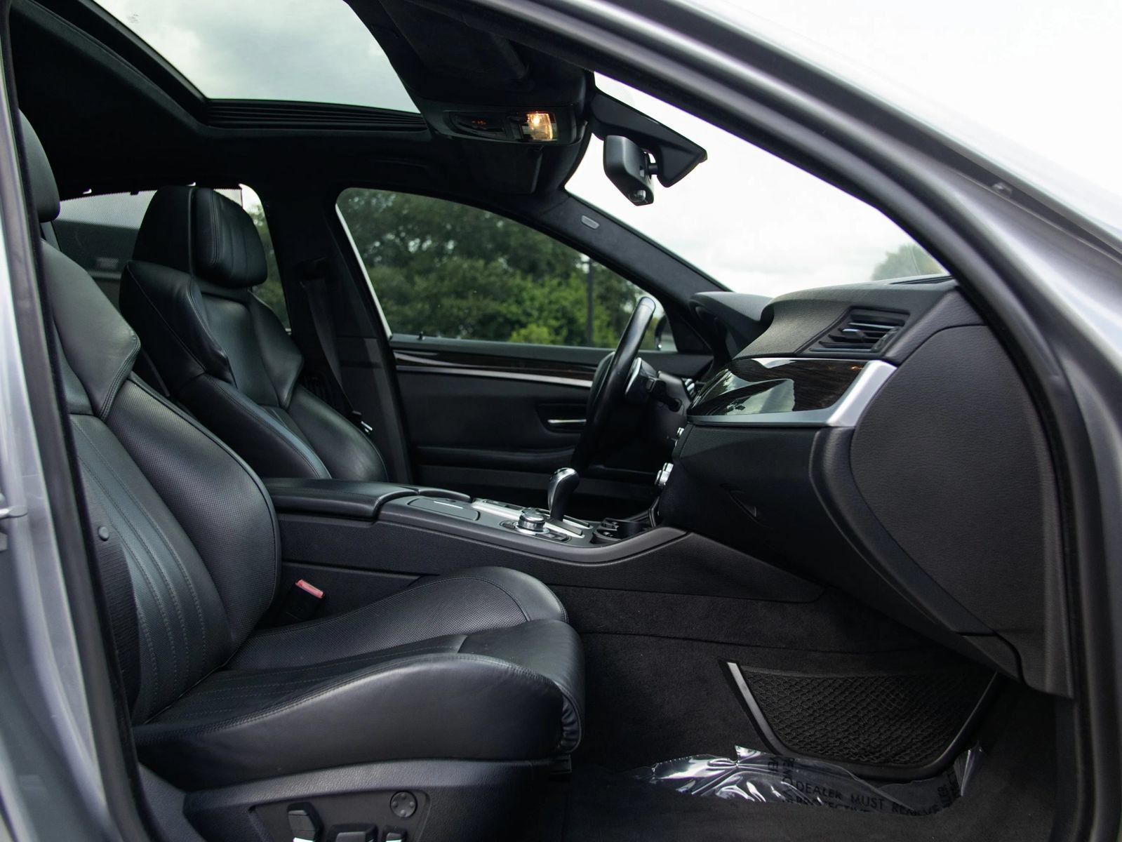 Used 2013 BMW M5 RWD image 23
