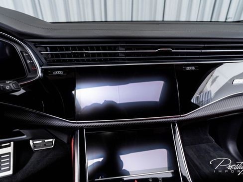 Used 2025 Audi RS Q8 performance image 30