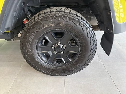 Used 2023 Jeep Gladiator Mojave w/ Cold Weather Group AWD/4WD image 14