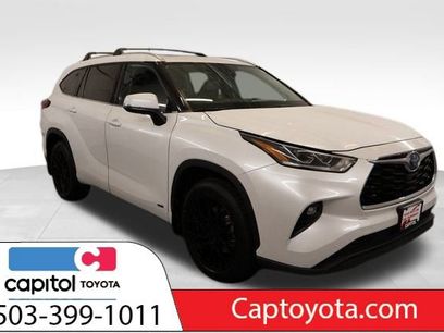 Used 2023 Toyota Highlander Limited
