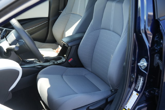 Used 2025 Toyota Corolla SE FWD image 21