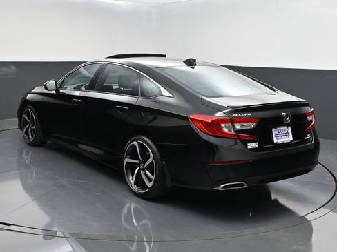 Used 2021 Honda Accord Sport image 6