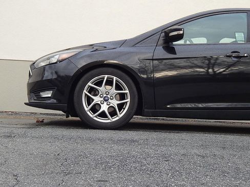 Used 2015 Ford Focus SE w/ Equipment Group 201A image 10