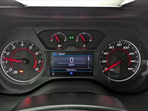 Used 2020 Chevrolet Camaro LT RWD image 22