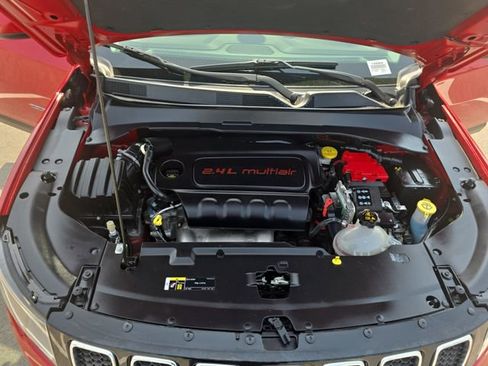 Used 2020 Jeep Compass Latitude w/ Cold Weather Group image 31